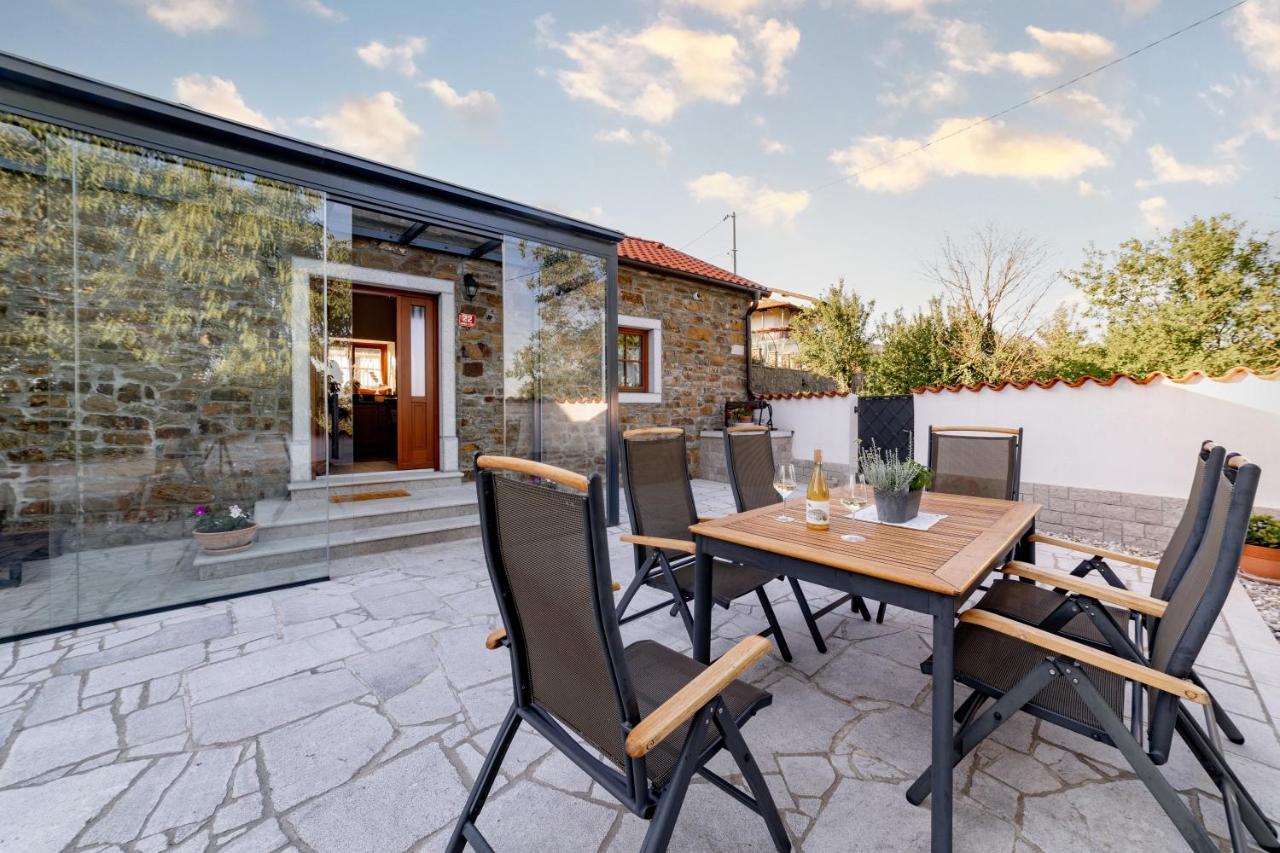 Sunny Hill Apartment Vremski Britof Exterior photo