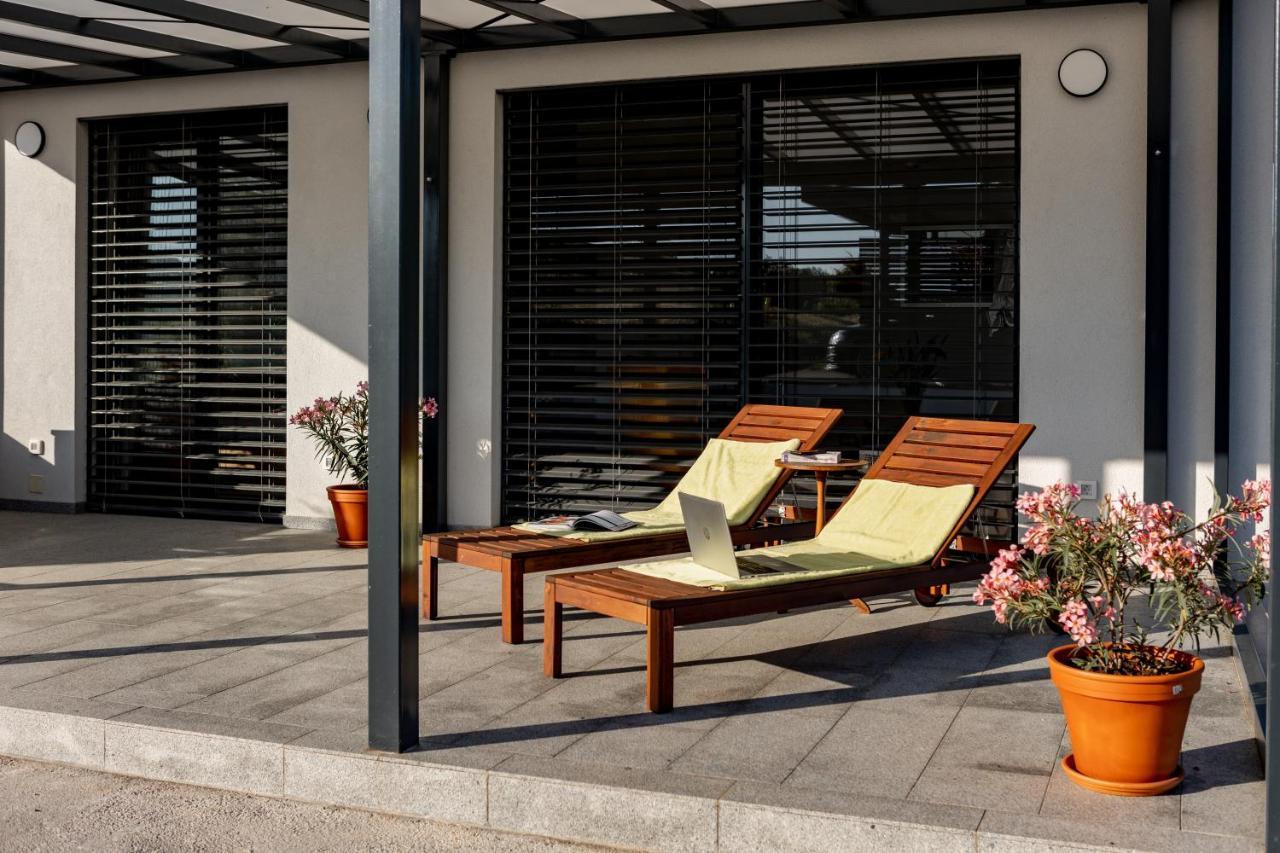 Sunny Hill Apartment Vremski Britof Exterior photo